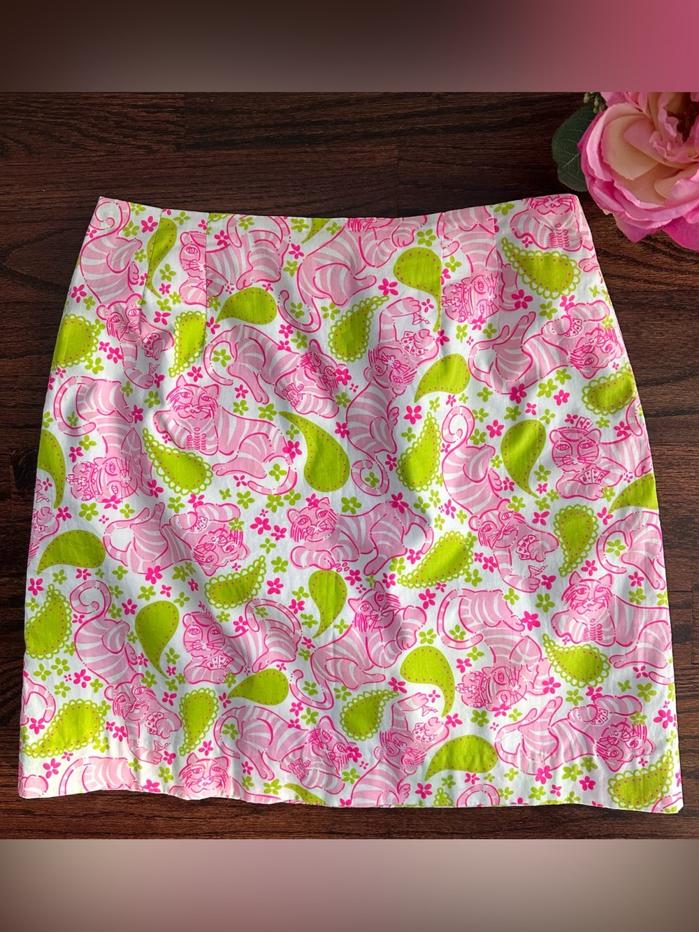Vintage white tag Lilly Pulitzer skirt in the print Black Jack Tiger, size 6